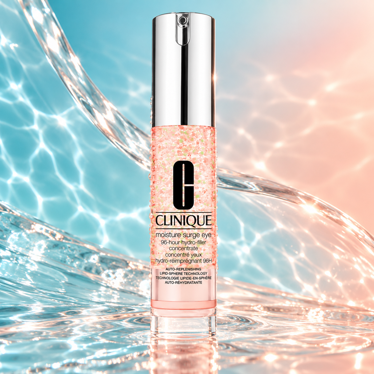 Clinique Moisture Surge Eye 96h sobre fondo acuático azul y melocotón